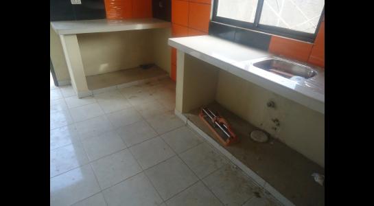 Casa en VentaBarrio Magisterio Sur, A 13 cuadras de la Av. Santos Dumont entre 6to y 7mo Anillo Foto 9