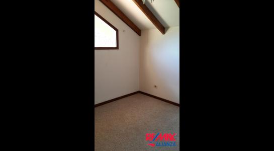 Casa en VentaCalle Los Molles, esq. Jacarandá. Barrio Irlandés (Zona Muyurina). 4 dormitorios 3 baños 2 parqueos Foto 24