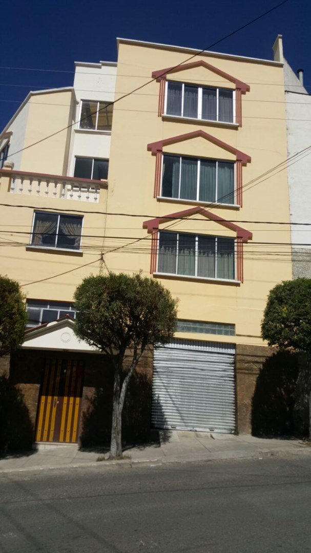 Casa en Sopocachi en La Paz 11 dormitorios 6 baños  Foto 7