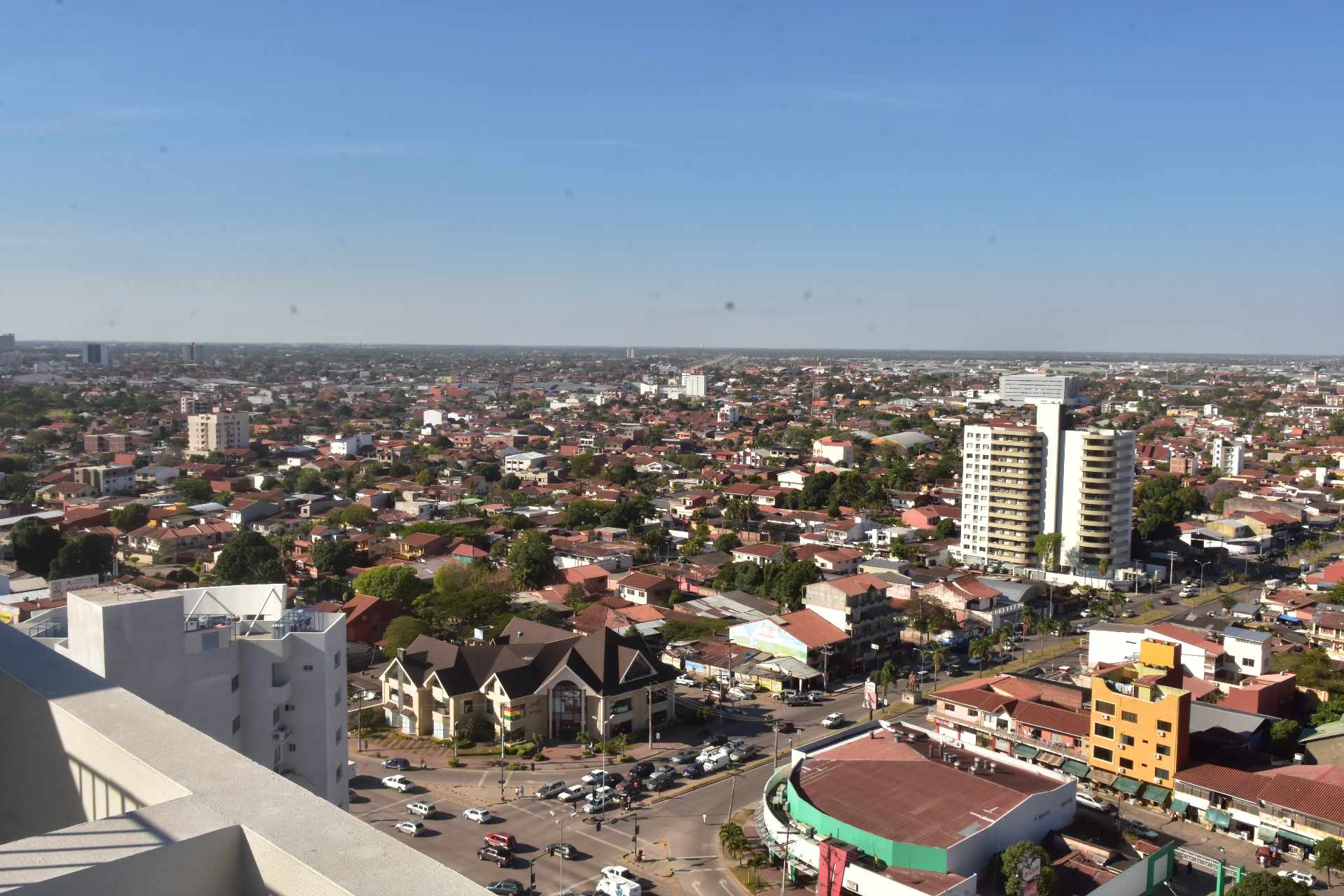 Departamento Segundo Anillo y avenida Paragua calle Riquio  Foto 13