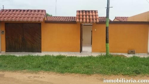 Casa URBANIZACIÓN EL PALMAR ENTRE 6TO Y 7MO ANILLO Foto 2