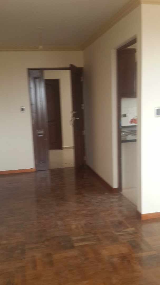 Departamento en VentaPacieri 3 dormitorios 2 baños 1 parqueos Foto 3