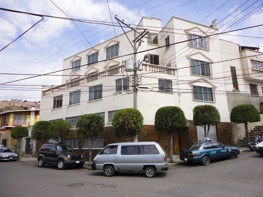 Casa en Sopocachi en La Paz 11 dormitorios 6 baños  Foto 23