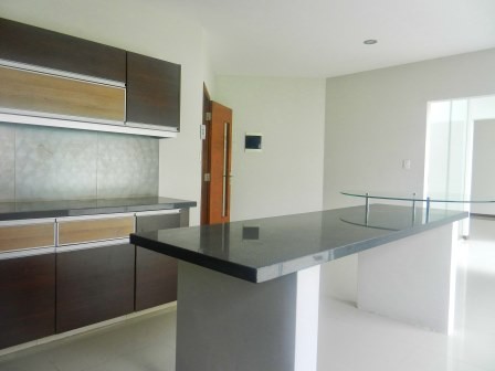 Casa en Carretera Norte en Santa Cruz de la Sierra 3 dormitorios 3 baños 2 parqueos Foto 7