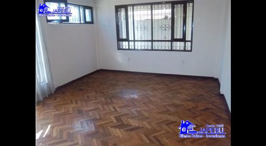 Casa CINE CENTER, AVENIDA DEL EJERCITO Foto 2