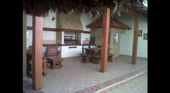 Casa en AlquilerAVENIDA PARAGUA ENTRE 2 Y 3 ANILO 3 dormitorios 3 baños 2 parqueos Foto 9