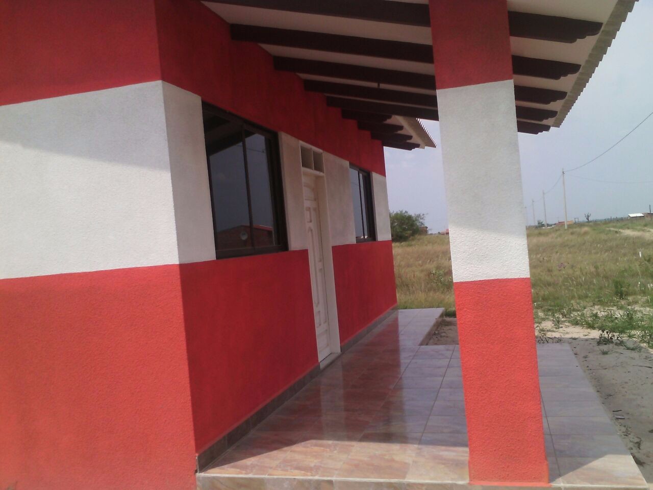 Casa en Entre 6to y 7mo anillo Sur en Santa Cruz de la Sierra 3 dormitorios 1 baños 3 parqueos Foto 2