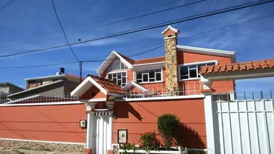 Casa en Venta Alto Irpavi calle 15 Foto 1