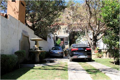 Casa en Muyurina en Cochabamba 2 dormitorios 6 baños 1 parqueos Foto 22