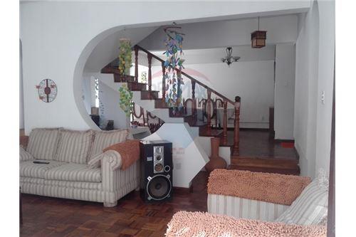 Casa en Muyurina en Cochabamba 6 dormitorios 2 baños 2 parqueos Foto 7