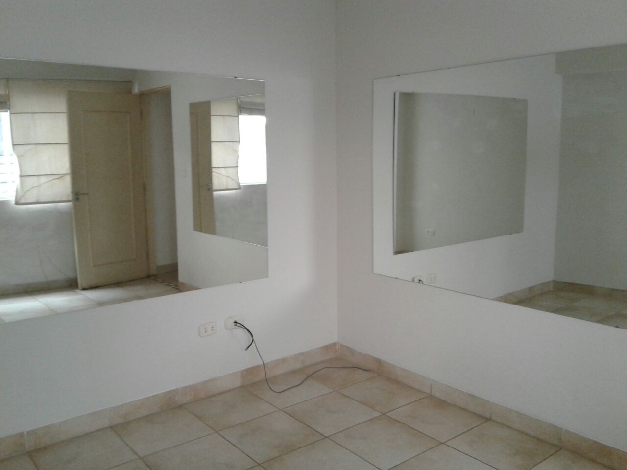 En Alquiler a $us 500 Foto 3