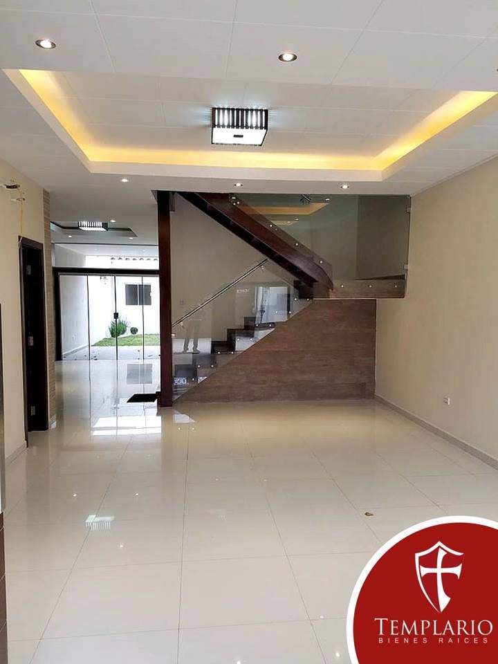 Casa en VentaSéptimo anillo Zona Norte 4 dormitorios 4 baños 2 parqueos Foto 13