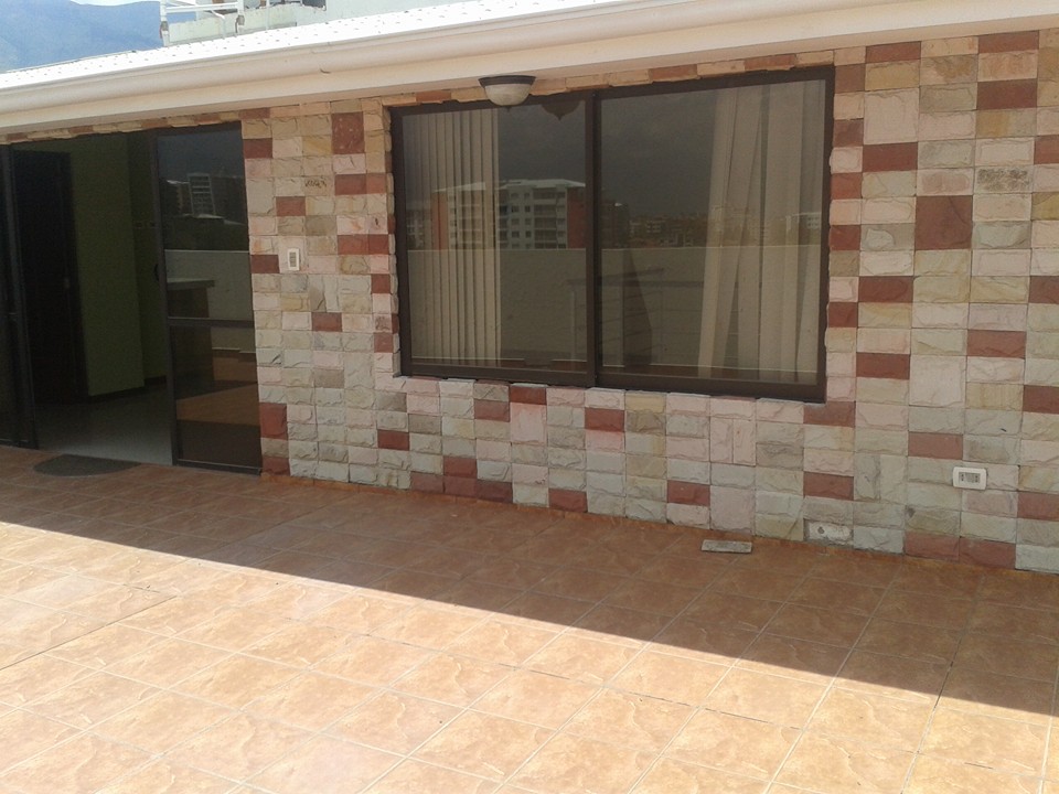 Departamento en VentaAv. Juan Capriles Foto 4