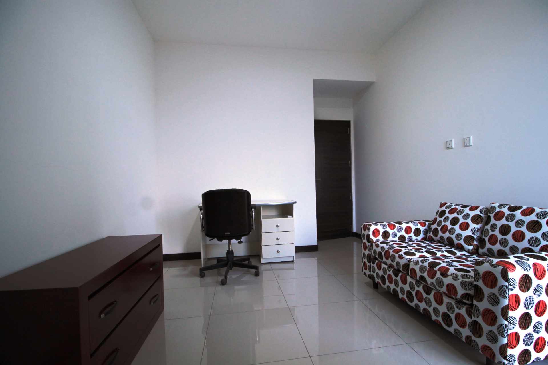 En Alquiler a $us 1,400 Foto 9