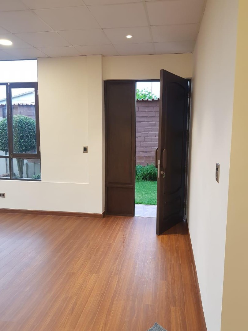 Departamento en Temporal en Cochabamba 3 dormitorios 3 baños 1 parqueos Foto 15