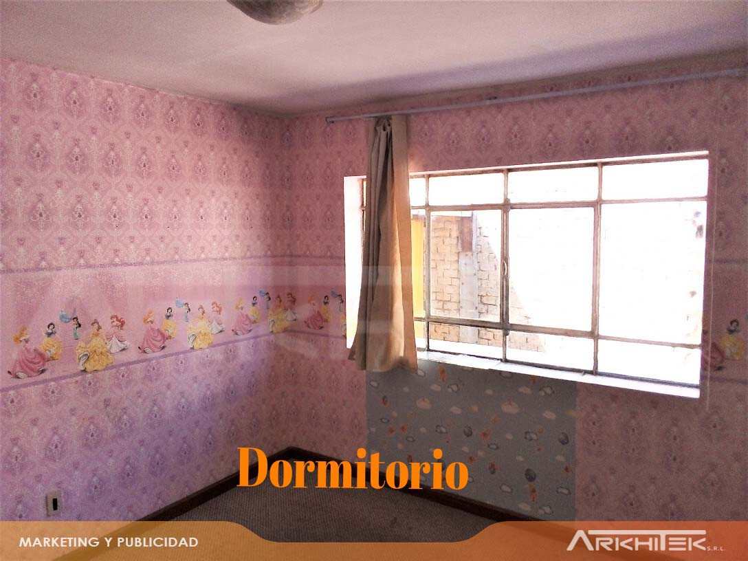 Casa en Villa Copacabana en La Paz 4 dormitorios 3 baños  Foto 4