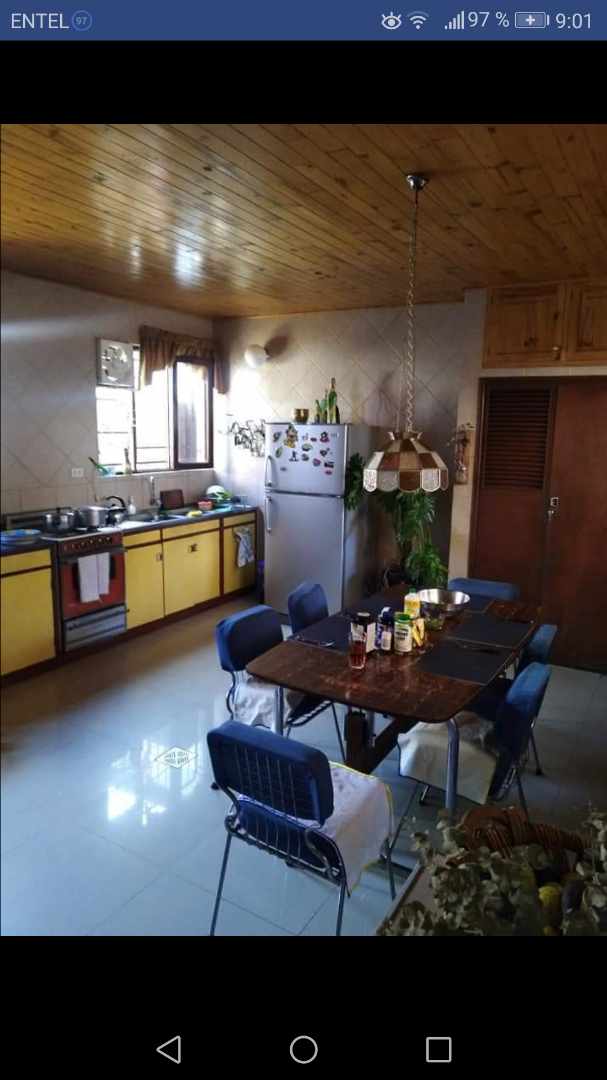 Casa en Sacaba en Cochabamba 4 dormitorios 3 baños 4 parqueos Foto 6