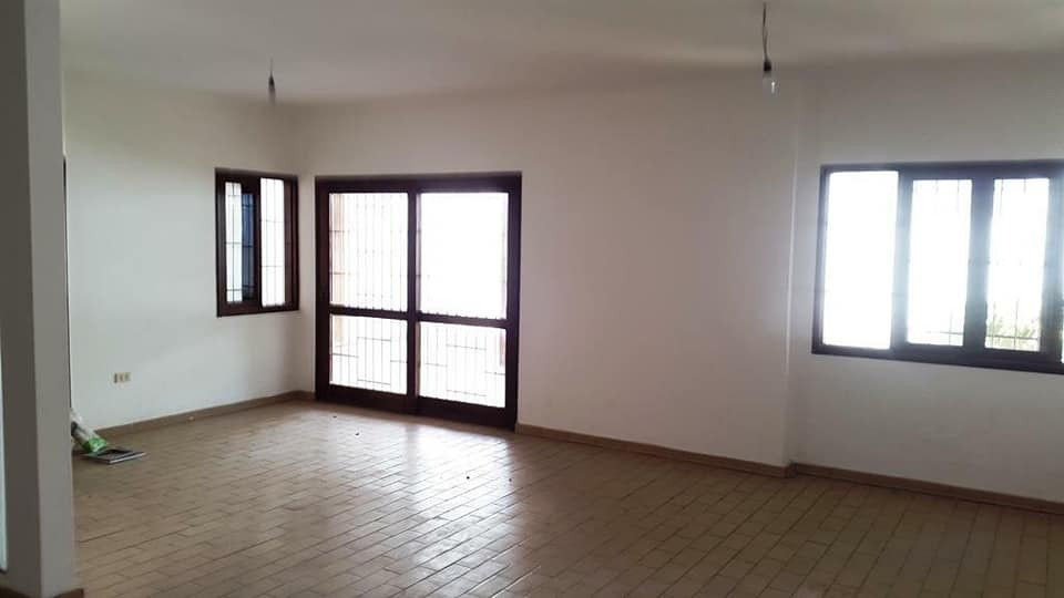 En Alquiler a $us 1,000 Foto 4