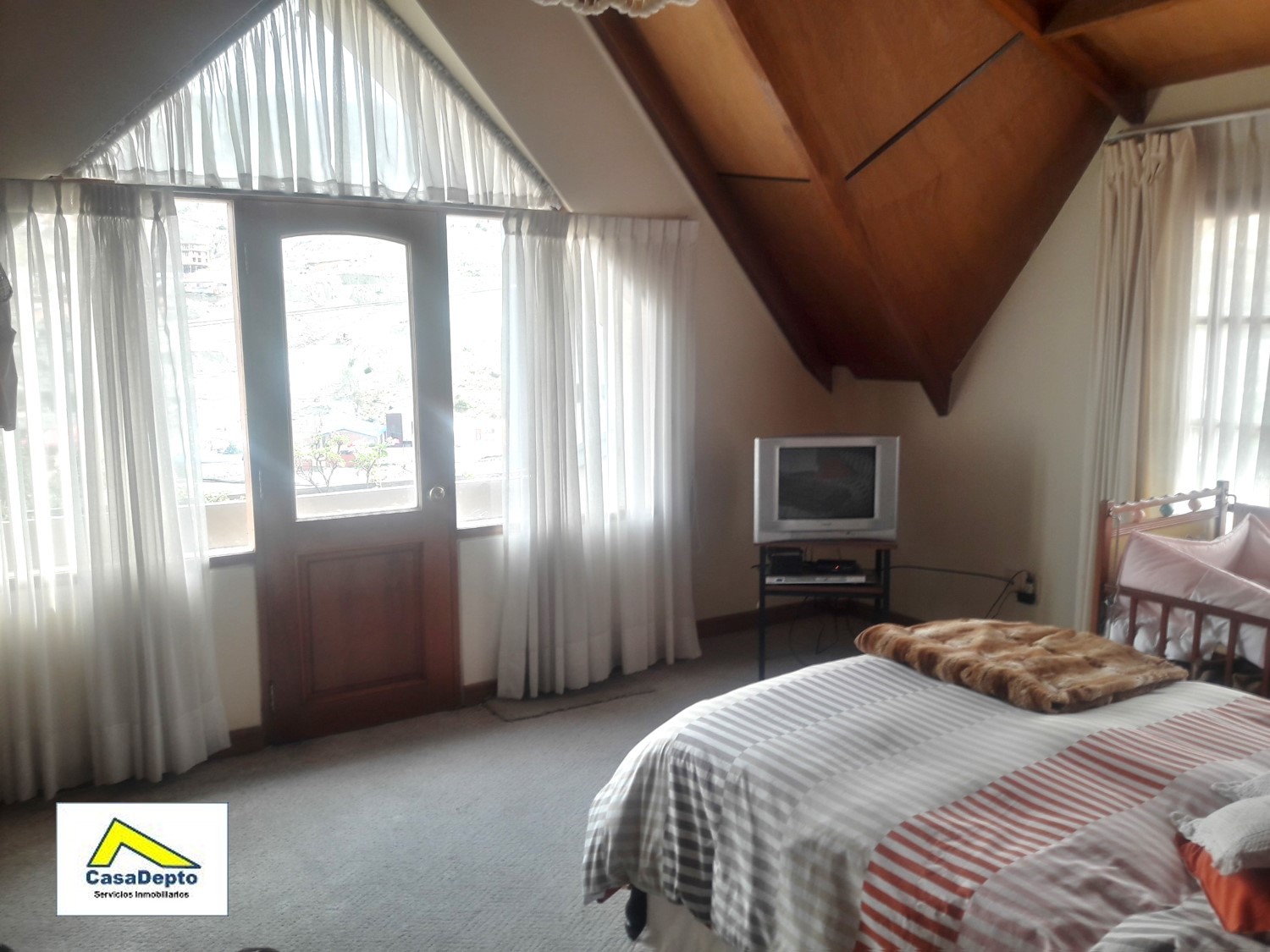 Código 11992, IRPAVI, CASA EN VENTA, LA PAZ, BOLIVIA