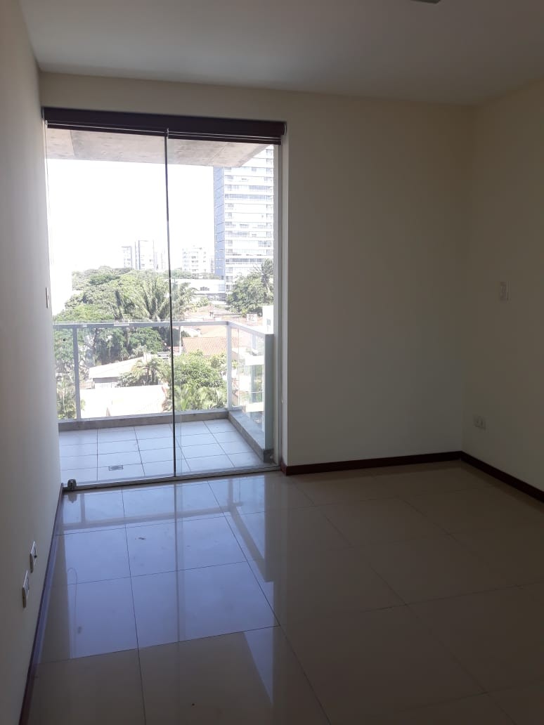 Departamento en AlquilerCONDOMINIO EQUIPETROL 2 en Canal Isuto entre 2do. y 3er. anillo 3 dormitorios 3 baños 2 parqueos Foto 19