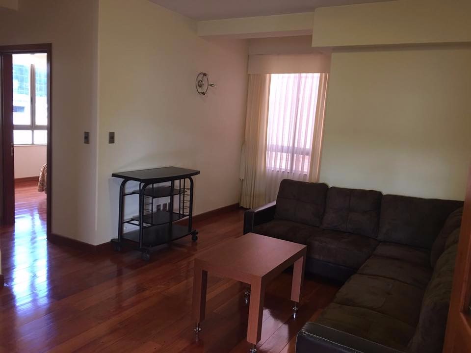 Departamento en Calacoto en La Paz 3 dormitorios 2 baños 1 parqueos Foto 2