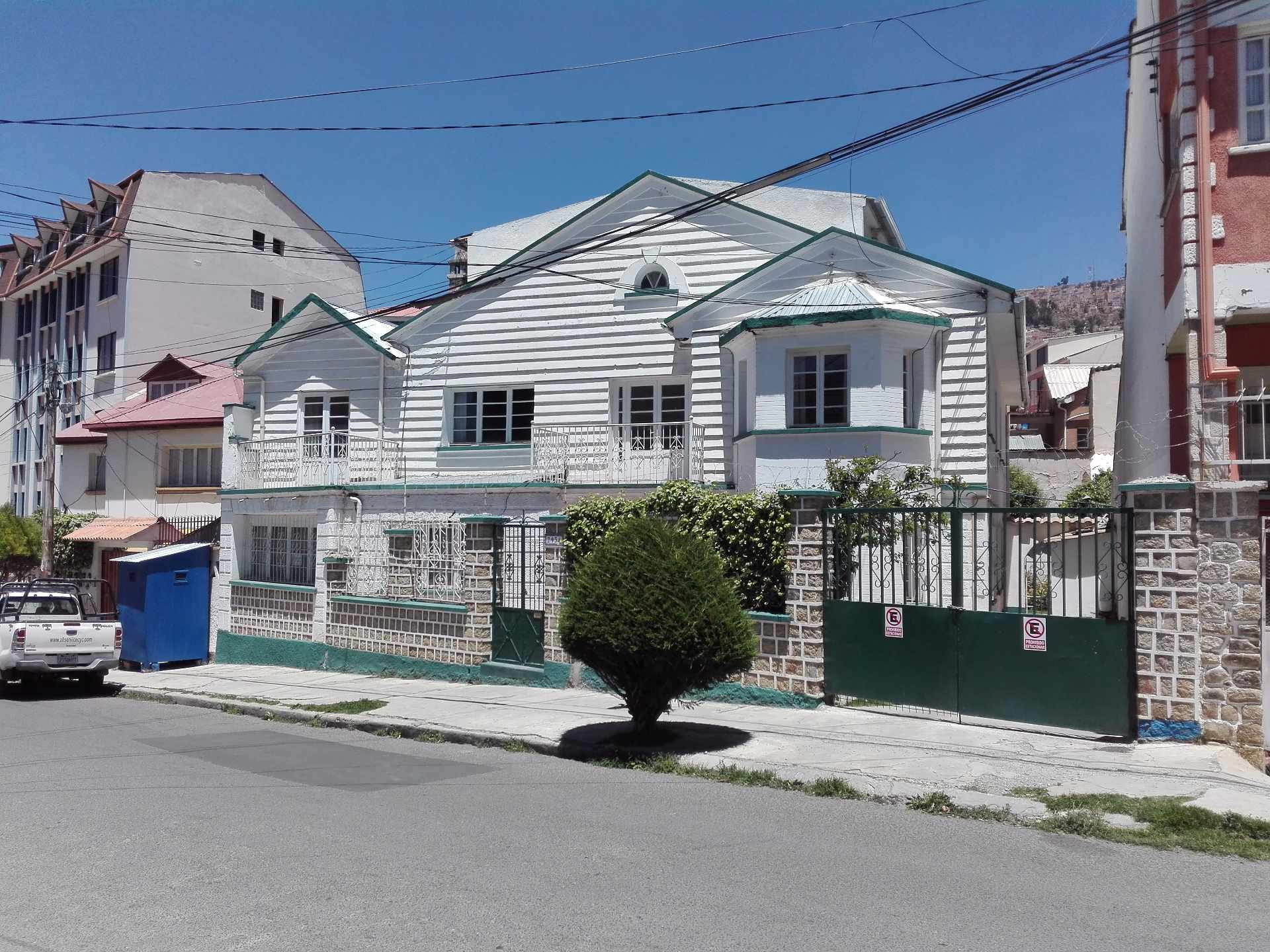 Casa en Sopocachi en La Paz 5 dormitorios 3 baños 2 parqueos Foto 1