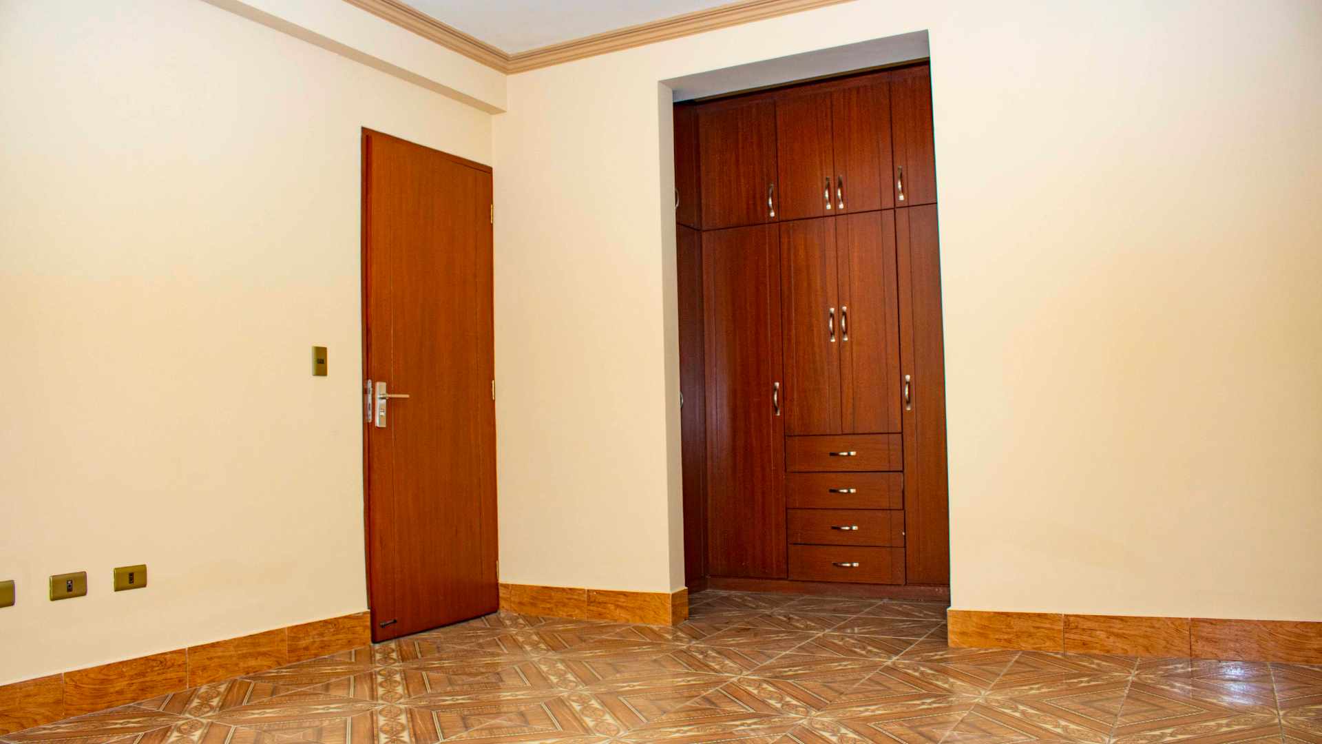 Departamento C. Raul Arce esquina Cañada Cochabamba Foto 8