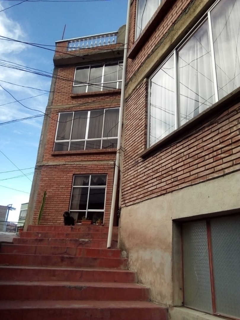 Edificio en Sopocachi en La Paz 17 dormitorios 12 baños 8 parqueos Foto 1