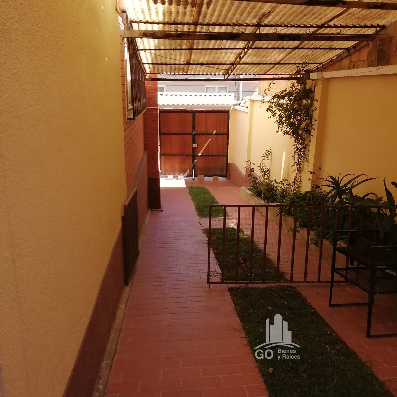 Casa en Cota Cota en La Paz 3 dormitorios 2 baños 2 parqueos Foto 9