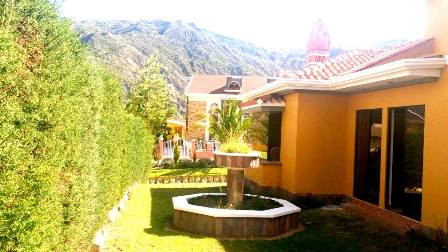 Casa en Umamanta en La Paz 5 dormitorios 5 baños 3 parqueos Foto 4
