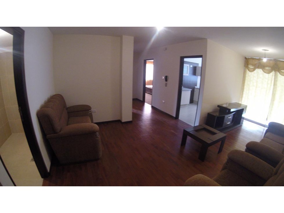 En Alquiler a $us 385 Foto 2