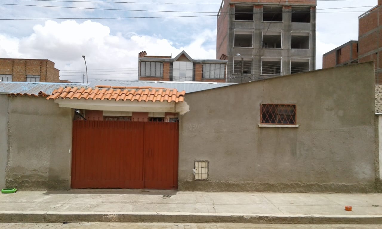 Casa en VentaAvenida escalón agüero, plán 361, nro 87 ciudad satélite, el alto La Paz Bolivia  Foto 1