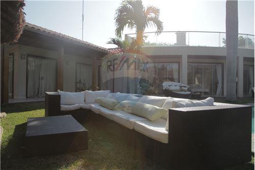 Casa en VentaLA CASONA VIRGEN DE COTOCA  5 baños 1 parqueos Foto 4