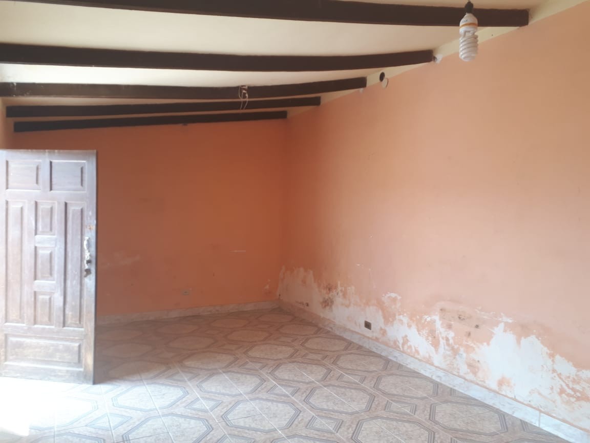 Casa en VentaAv. Victor Ustariz, sumumpaya sud 10 dormitorios 2 baños 5 parqueos Foto 18