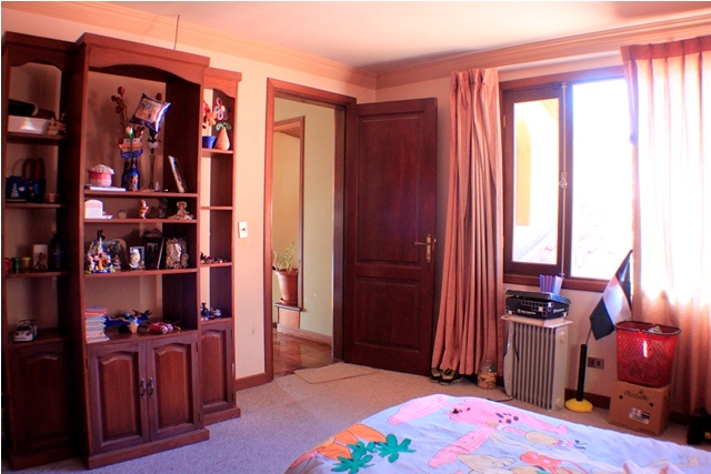 Casa en VentaCalle Innominada, Urb. El Paraiso 4 dormitorios 5 baños  Foto 32