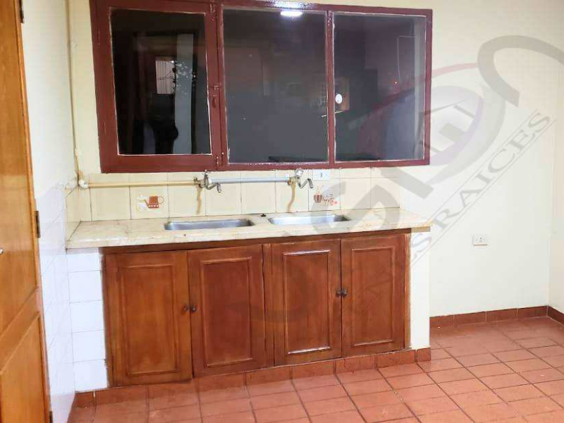 Departamento en Cala Cala en Cochabamba 6 dormitorios 2 baños 1 parqueos Foto 8