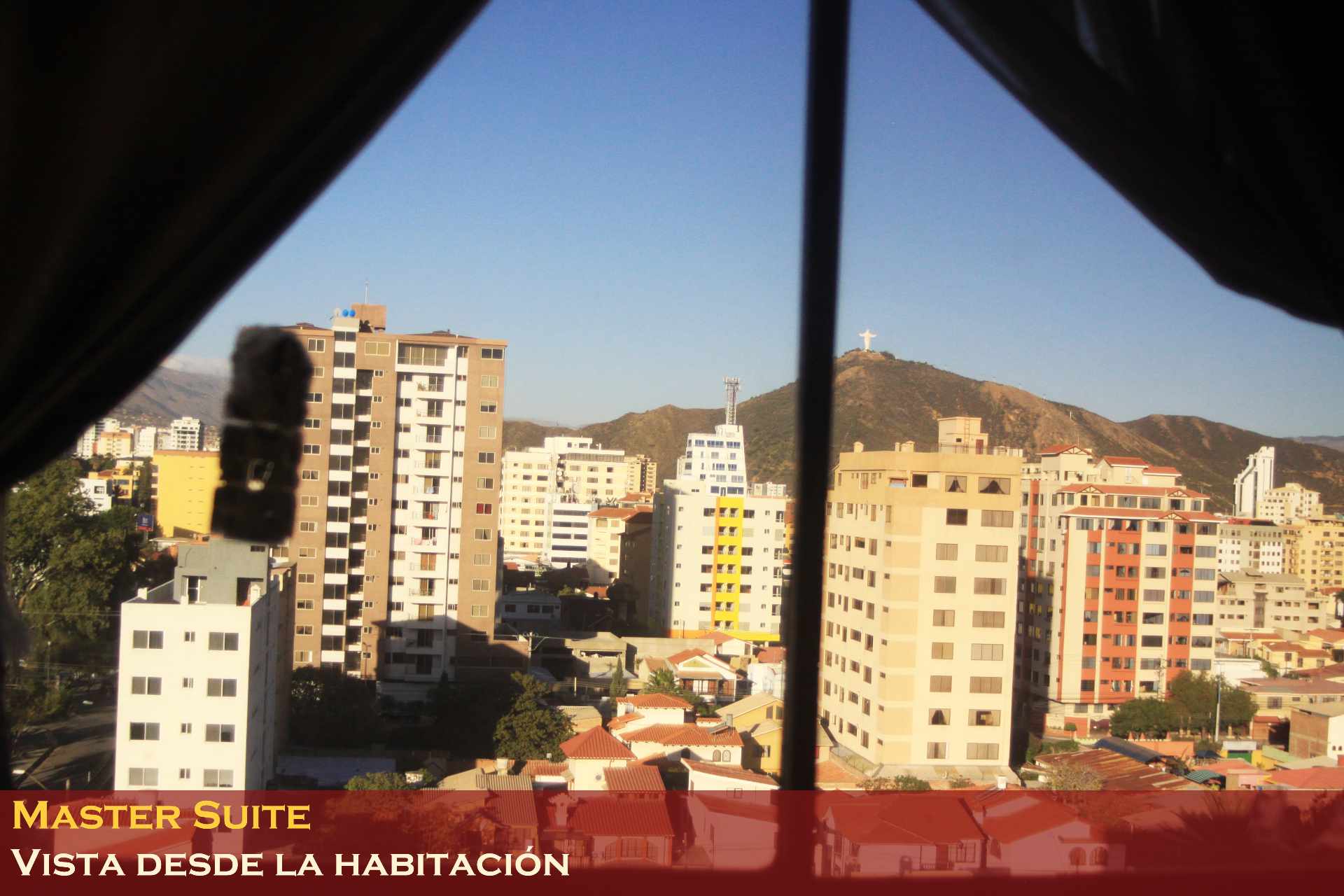 Departamento en Cala Cala en Cochabamba 6 dormitorios 5 baños 1 parqueos Foto 27