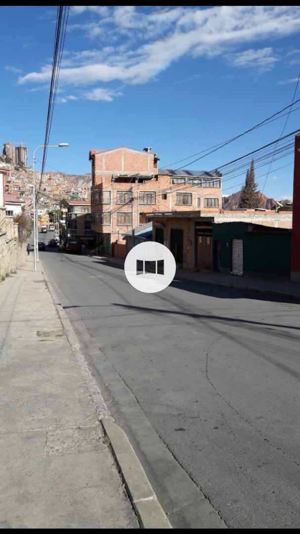 Casa en Obrajes en La Paz 4 dormitorios 4 baños  Foto 3