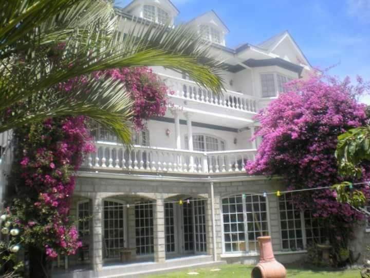 Casa Achumani calle 9 Foto 1