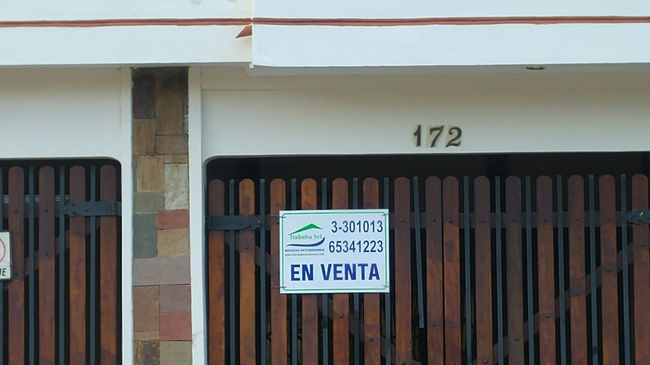 Casa en Venta Calle Buenos Aires entre 1ro y 2do anillo. 4 dormitorios 4 baños 3 parqueos Foto 8