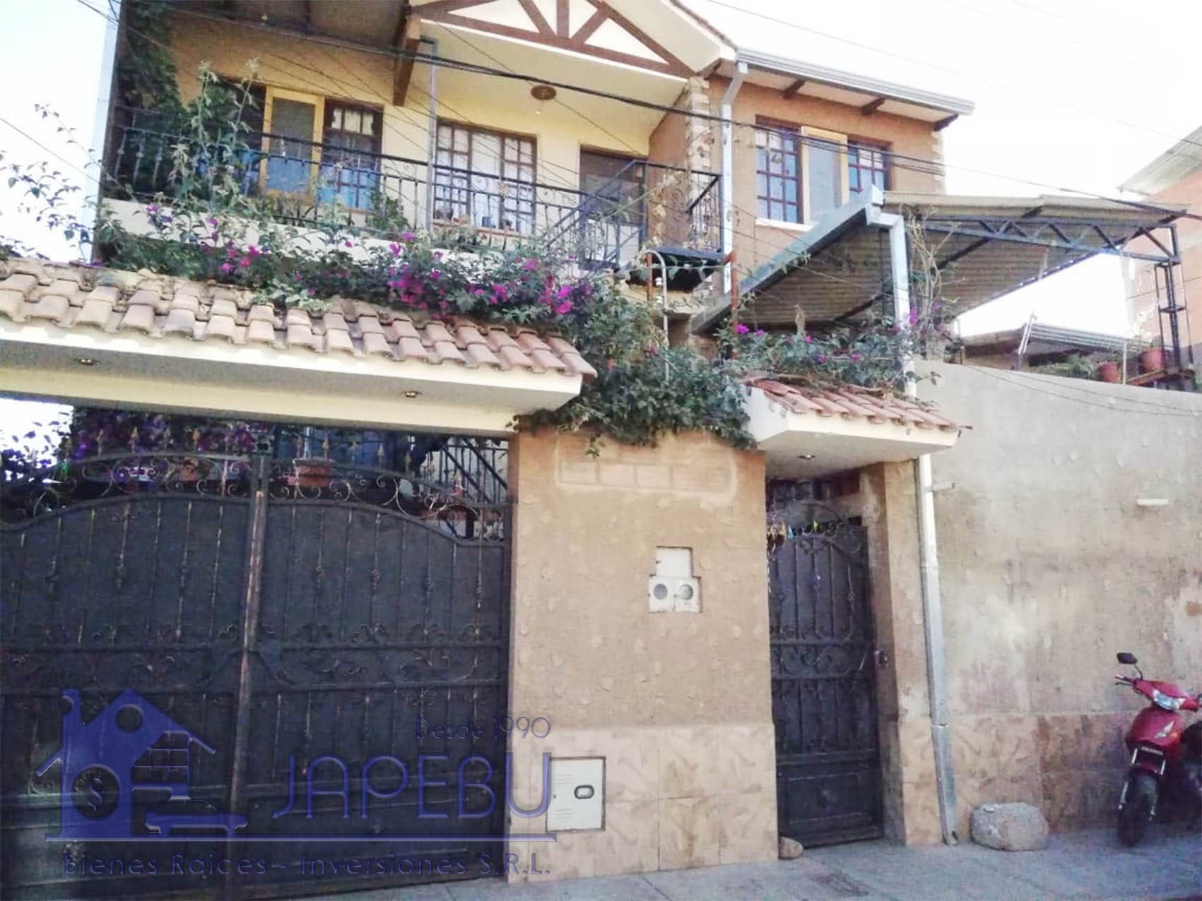 Casa en Jayhuayco en Cochabamba 7 dormitorios 3 baños 2 parqueos Foto 1