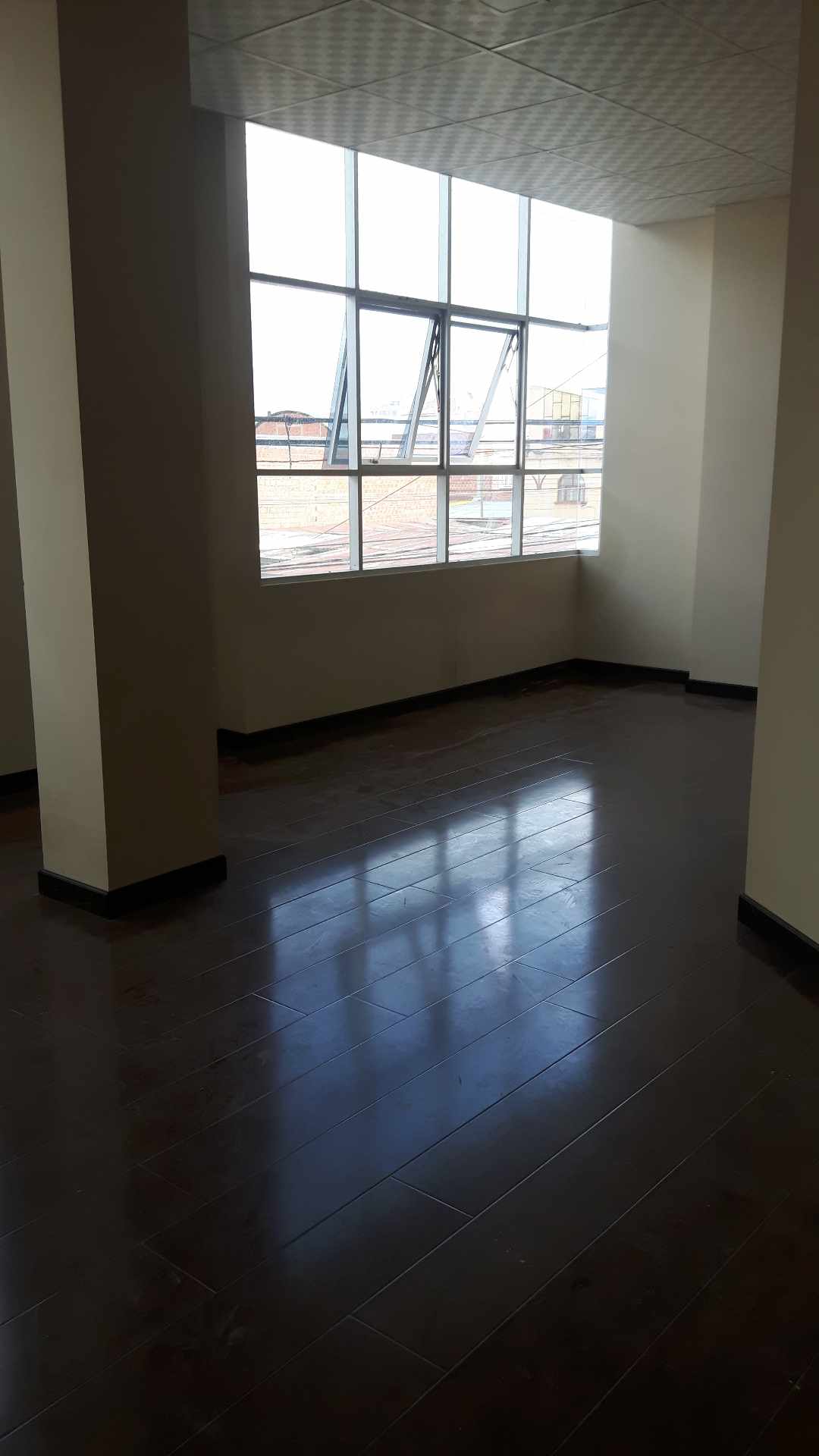 Departamento Calle 6 Diego de Portugal # 115. A una cuadra de la avenida del policia. Zona ciudad Satelite Foto 2