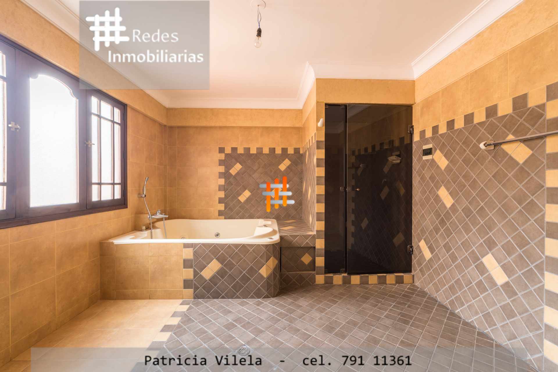 Casa en Irpavi en La Paz 5 dormitorios 8 baños 4 parqueos Foto 9