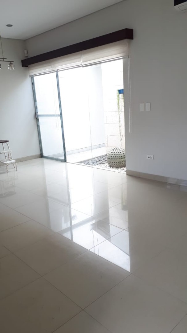 Casa en AlquilerBANZER Y BENI BARRIO VILLA LUZ ENTRE QUINTO Y SEXTO ANILLO 2 dormitorios 2 baños 1 parqueos Foto 3