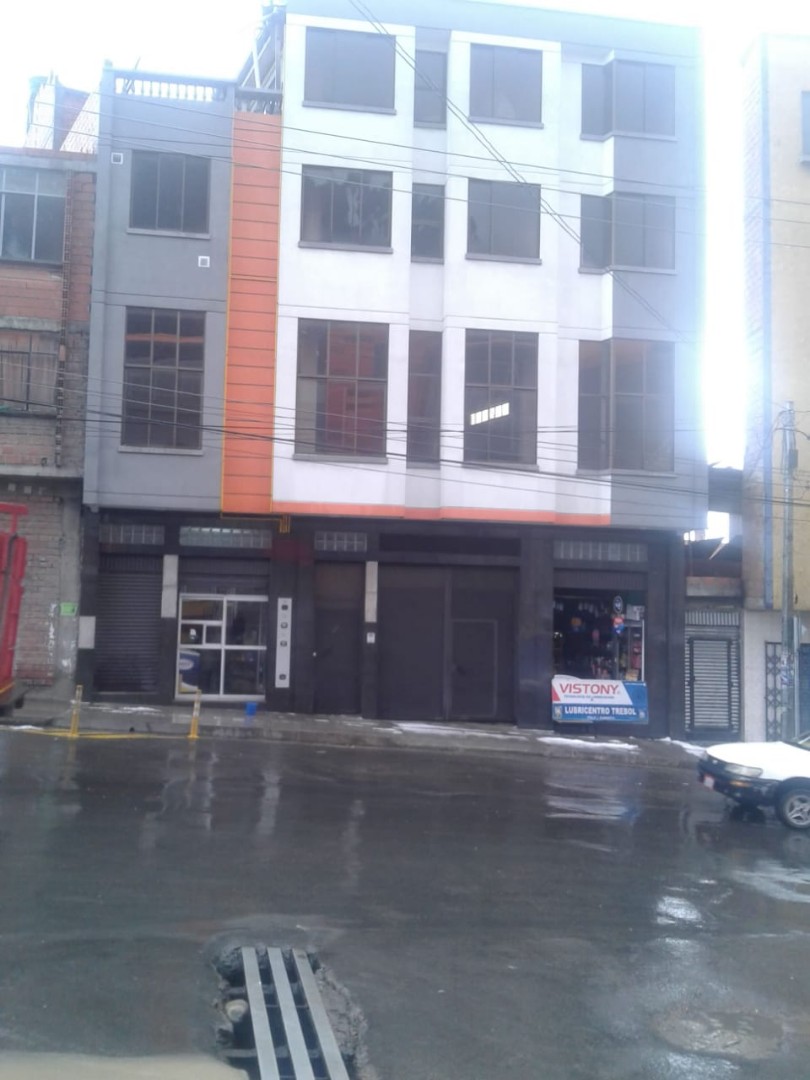 Local comercial en Centro en La Paz  2 baños  Foto 1