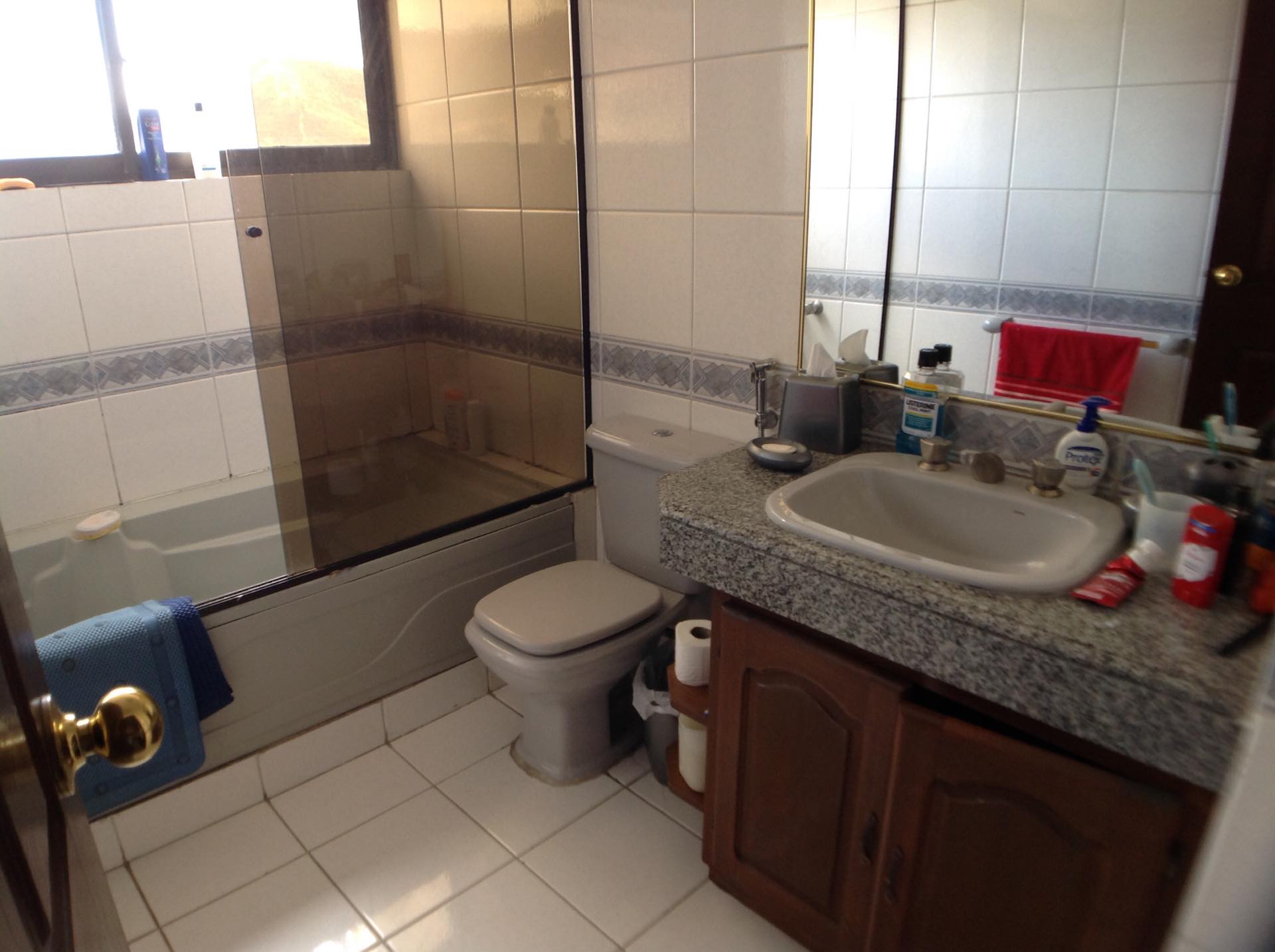Departamento en Aranjuez en Cochabamba 3 dormitorios 4 baños 1 parqueos Foto 15