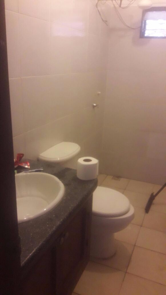 Casa en Anticrético 3 dormitorios 2 baños 2 parqueos Foto 5