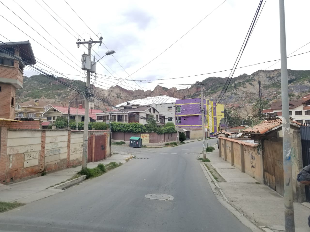 Terreno Calle 35 de Cota Cota detras del Diverland Park Foto 1