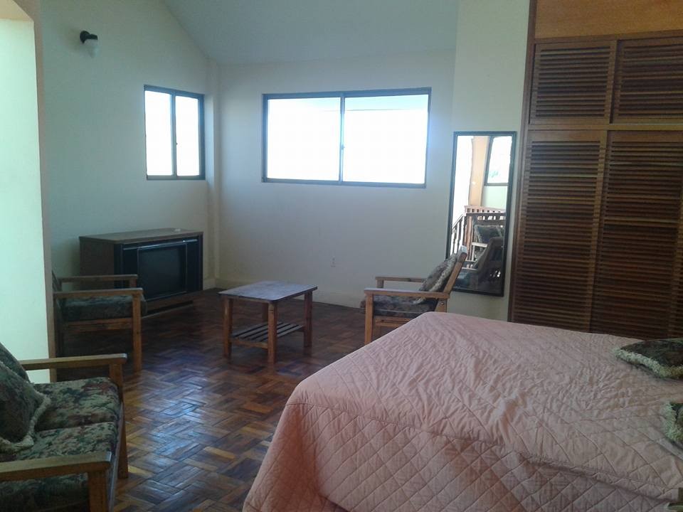 Casa en Cota Cota en La Paz 4 dormitorios 3 baños 2 parqueos Foto 9