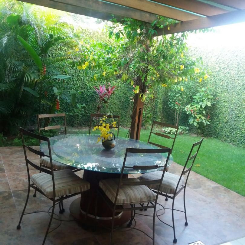 Casa en Doble vía La Guardia en Santa Cruz de la Sierra 3 dormitorios 4 baños 2 parqueos Foto 4